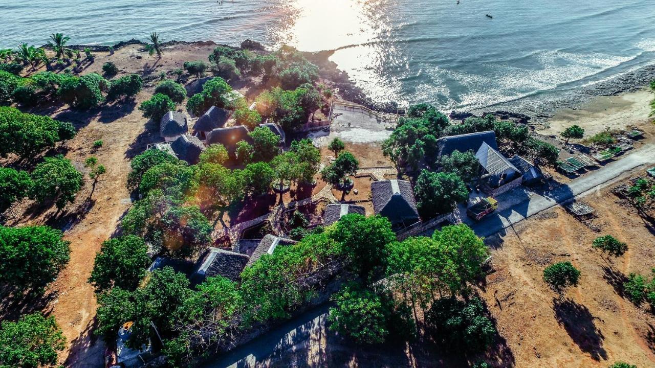 Mulia Bungalows Nembrala 外观 照片