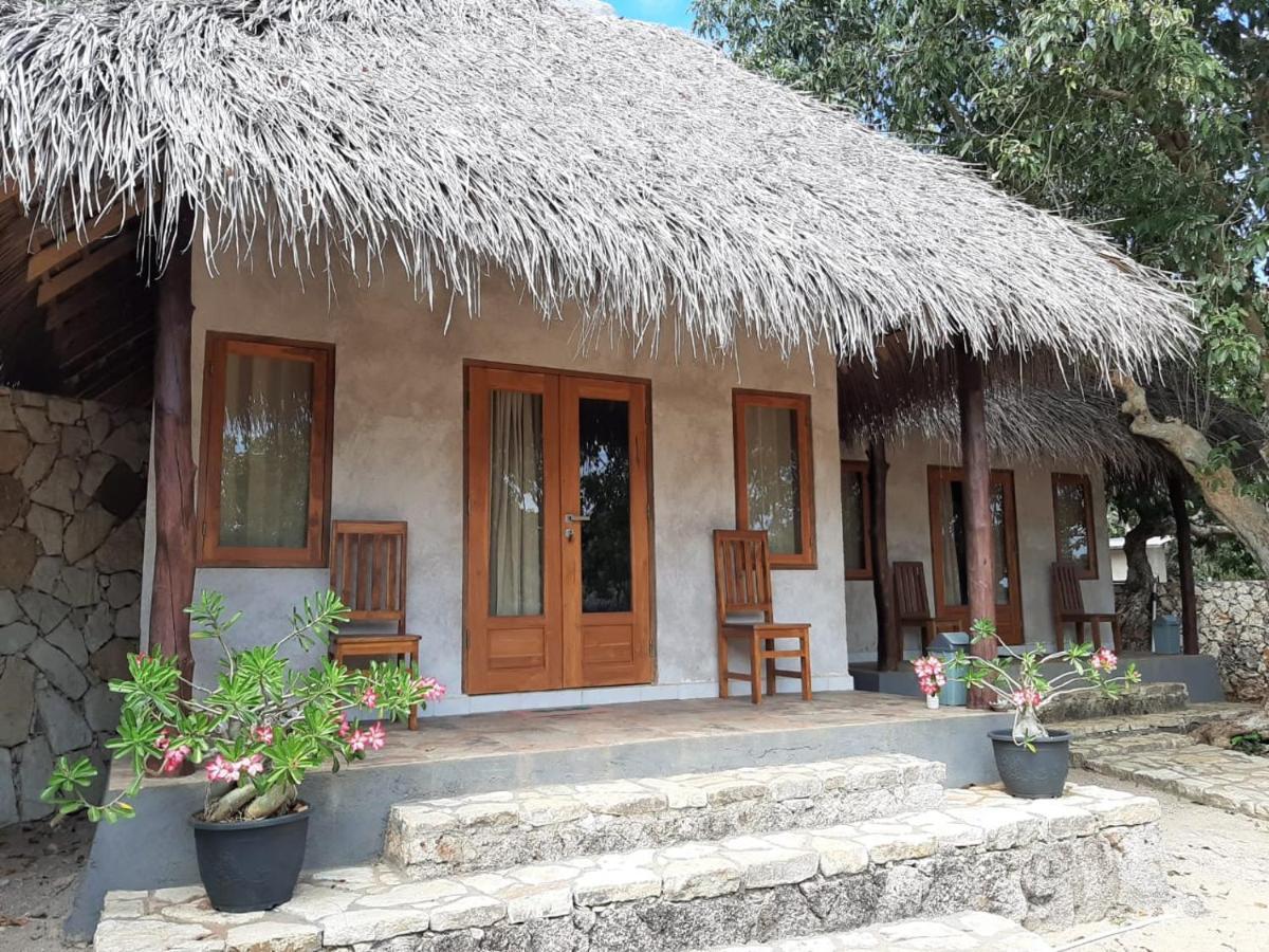 Mulia Bungalows Nembrala 外观 照片