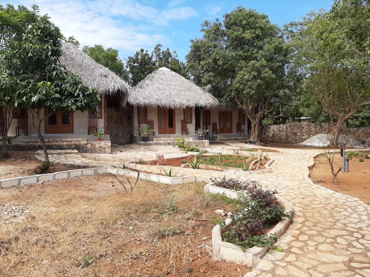 Mulia Bungalows Nembrala 外观 照片